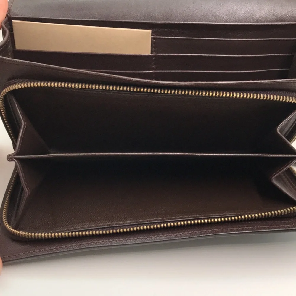 New Bottega Veneta Leather Wristlet Checkbook Wallet – Brown/Black